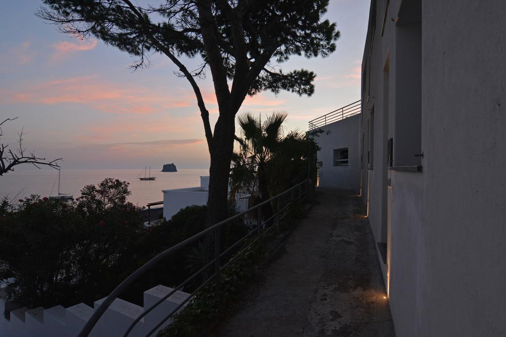 Aparthotel Il Gabbiano Relais In Estrómboli Exterior foto