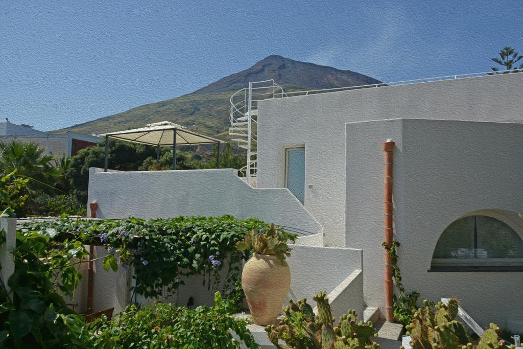 Aparthotel Il Gabbiano Relais In Estrómboli Exterior foto