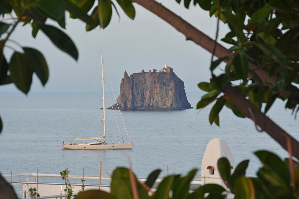 Aparthotel Il Gabbiano Relais In Estrómboli Exterior foto