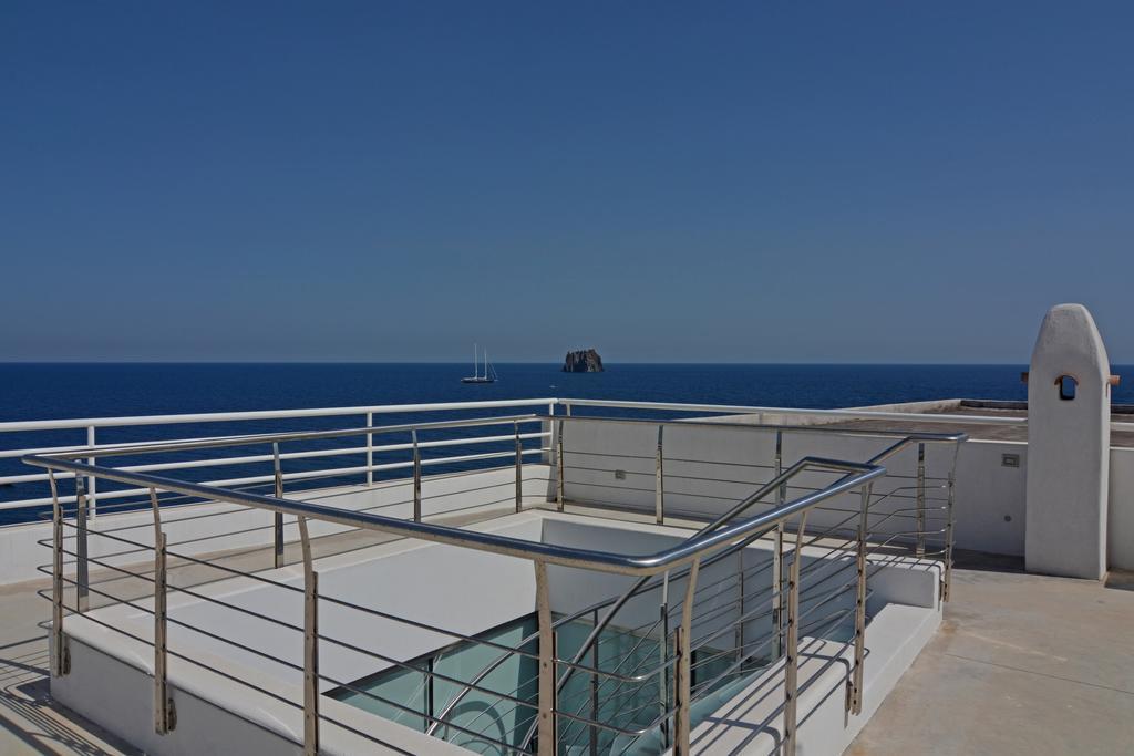 Aparthotel Il Gabbiano Relais In Estrómboli Exterior foto