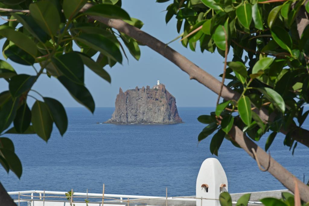 Aparthotel Il Gabbiano Relais In Estrómboli Exterior foto