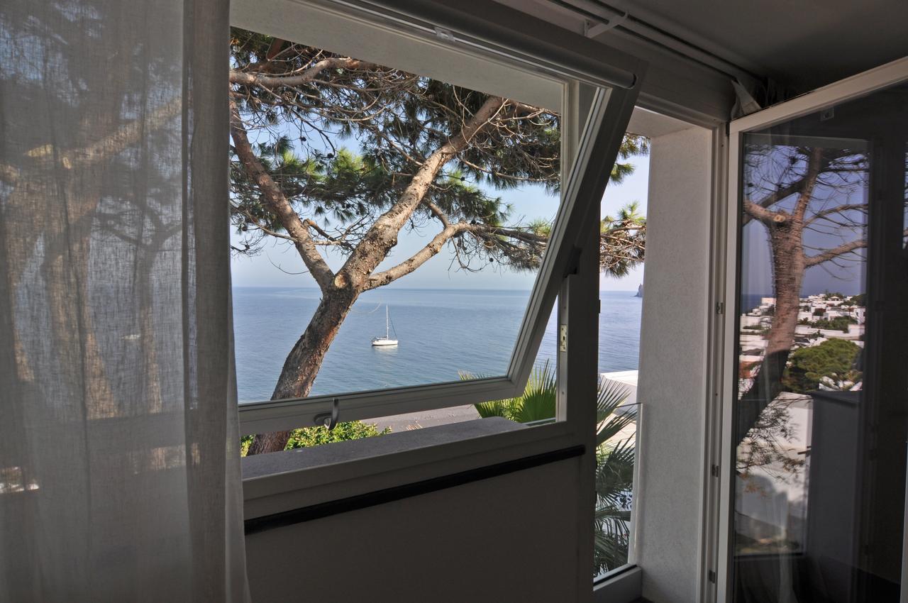 Aparthotel Il Gabbiano Relais In Estrómboli Exterior foto