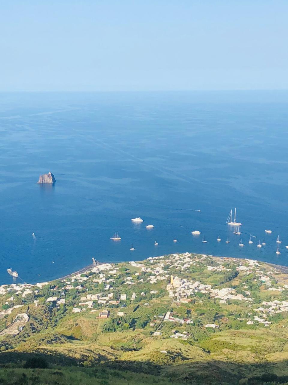 Aparthotel Il Gabbiano Relais In Estrómboli Exterior foto
