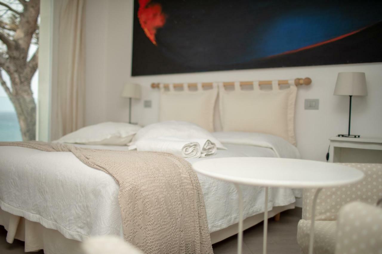 Aparthotel Il Gabbiano Relais In Estrómboli Exterior foto