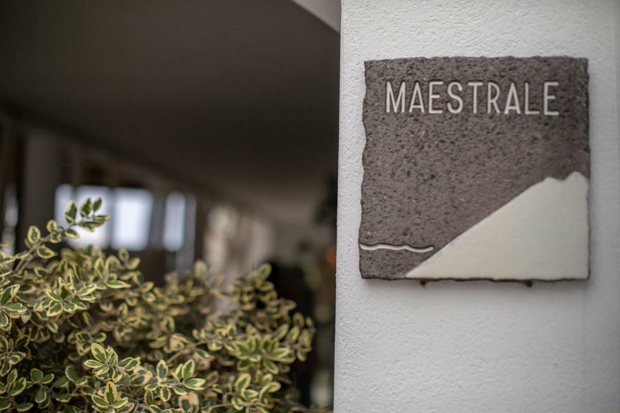 Aparthotel Il Gabbiano Relais In Estrómboli Exterior foto